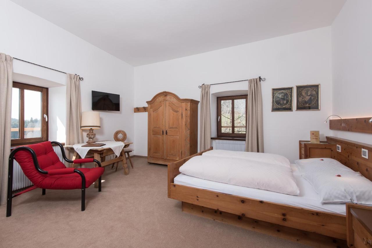 Hotel Ansitz Kematen ***S กอลลาลโบ ภายนอก รูปภาพ