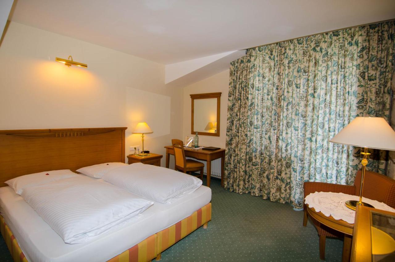Hotel Ansitz Kematen ***S กอลลาลโบ ภายนอก รูปภาพ