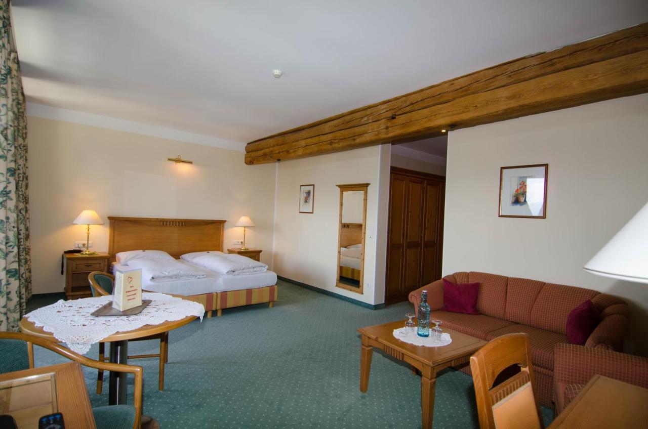 Hotel Ansitz Kematen ***S กอลลาลโบ ภายนอก รูปภาพ
